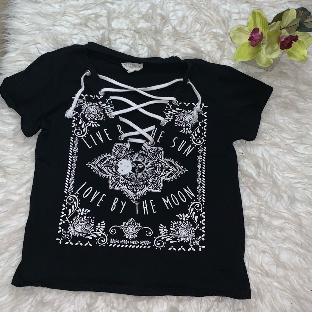 graphic tee